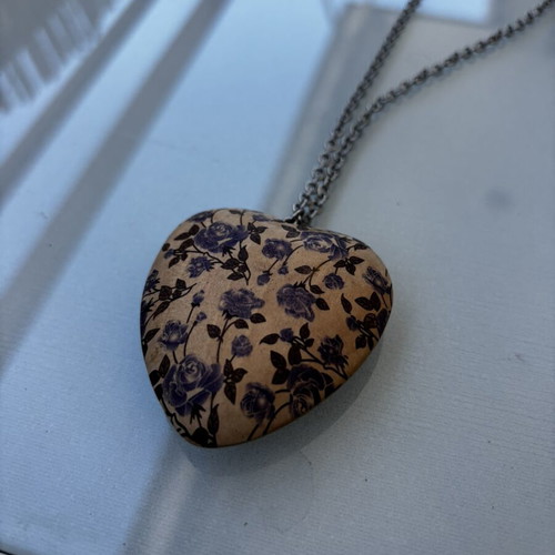 Heart necklace new