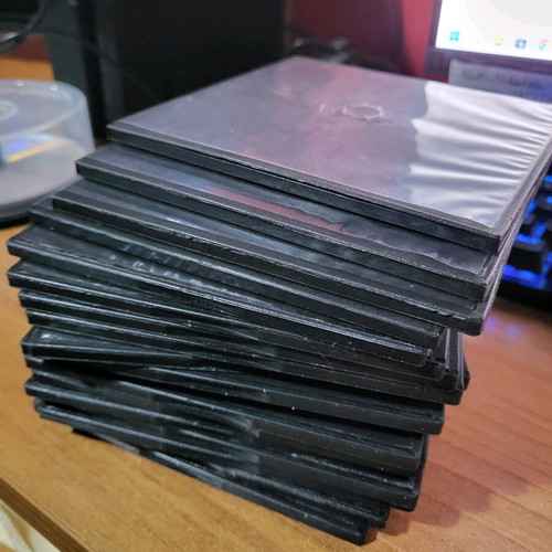 Plastic double CD cases like new, pack of 18