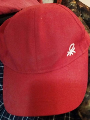 Jockey hat United Colors of Benetton red like new size M