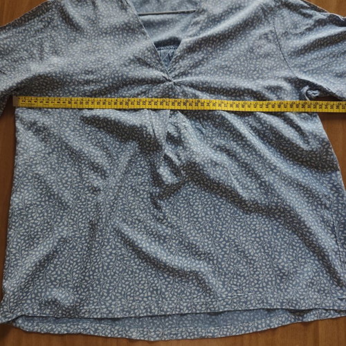 Ciel floral blouse tunic with V neckline used