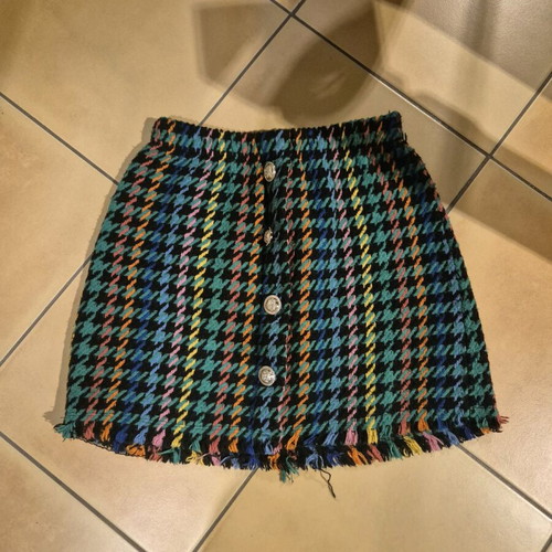 Winter set skirt and pullover like new, multicolored, small size