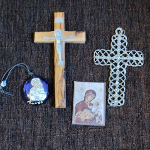 Crosses and icons used, set of 2+2
