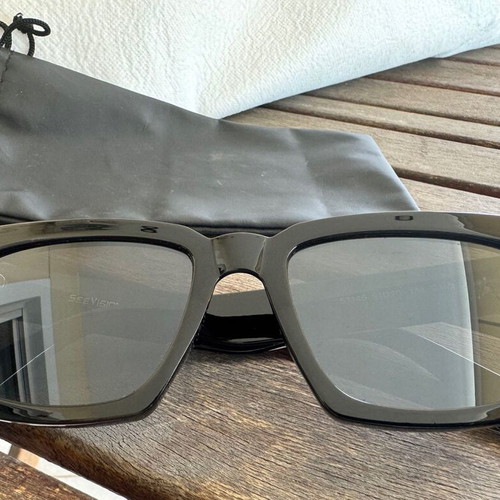 SeeVision Cat Eye Sunglasses black like new