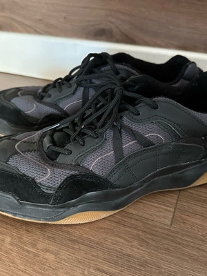 Vans Varix used black sneakers size 44