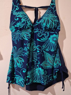 Swimwear top new, size XXL 58/60, blue and turquoise