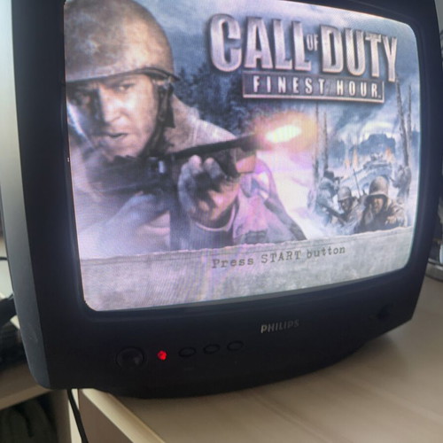Philips CRT TV used, ideal for retro gaming setup