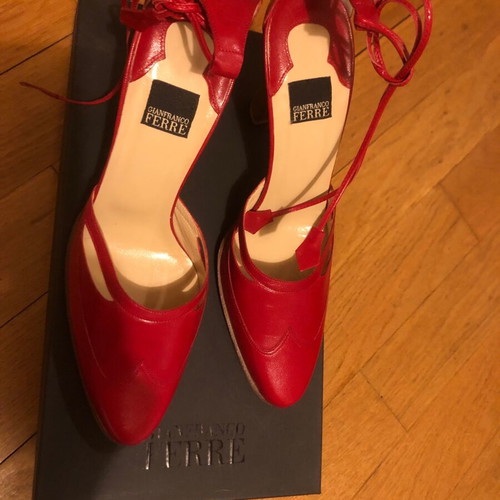 Gianfranco Ferre red heels new, size 39, leather