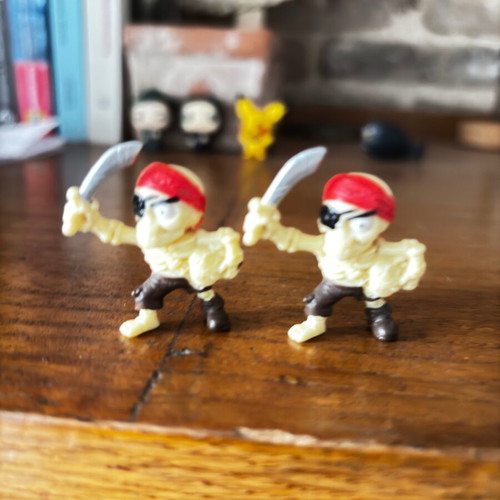 Pirate figures, small