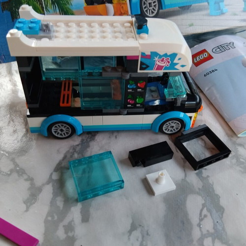Lego 60384 City Penguin Slushy Van used, with box and manual