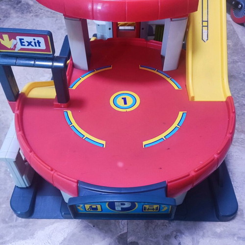 Elc Garage large two-story parking playset used