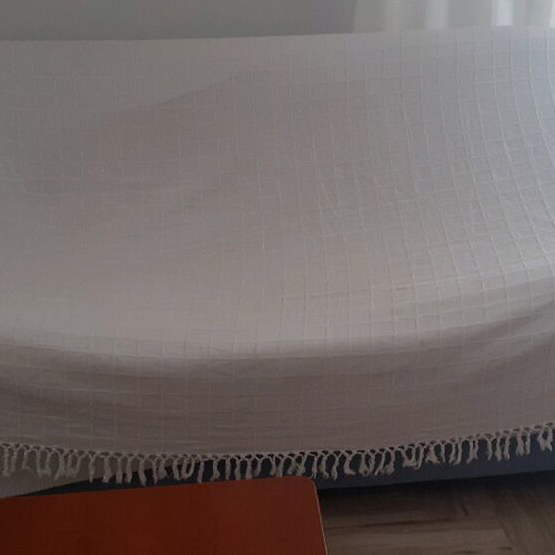 Throw for 3-seater with fringes, white.