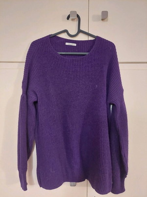 Knitted purple sweater like new, suitable for S/M