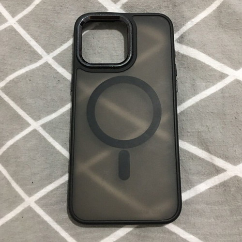 iPhone 15 Pro Max cases like new, pack of 3