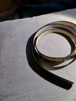 Women's belt used with small discreet buckle, size 105