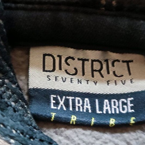 District hoodie XL like new, dark gray