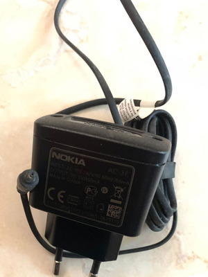 Nokia mobile charger 5V 350MA used with 2mm plug