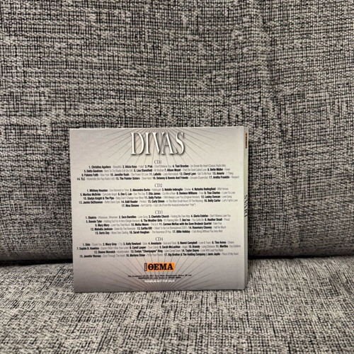 Divas CD like new, pack of 4
