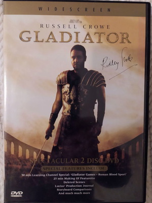 Gladiator two disc DVD like new with Greek subtitles