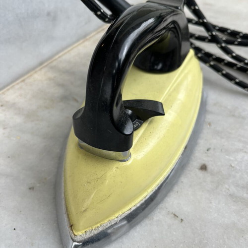 Vintage rare clothes iron, rare color
