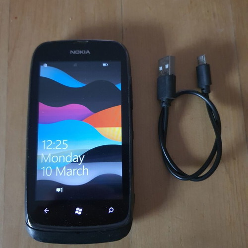 Nokia Lumia 610 (RM-835) smartphone with 5MP camera