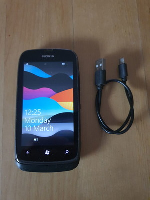 Nokia Lumia 610 (RM-835) smartphone with 5MP camera