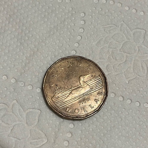 Dollar Canada used 1993