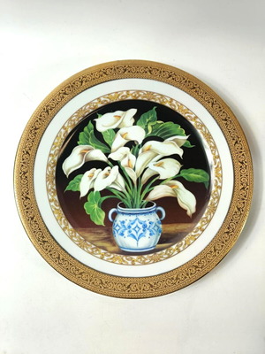 Limoges decorative plate Rosalinda Collection vintage, like new