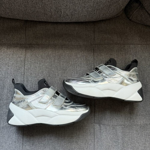 Michael Kors women's sneakers like new, silver and white, size 39