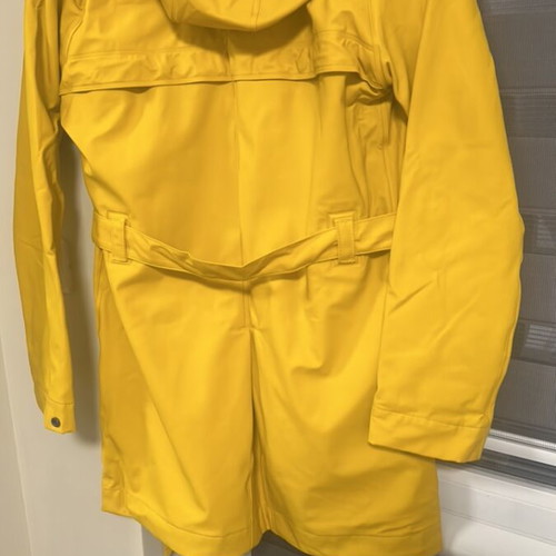 Helly Hansen jacket like new, mustard color, size M
