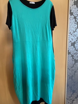 Turquoise and Black Oversized Pocket Dress like new