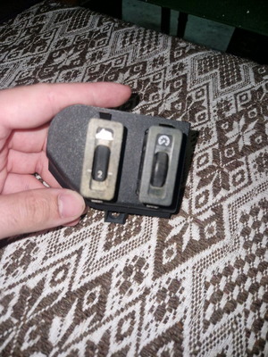 BMW e36 headlight adjusters used with frame and brightness control
