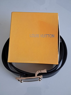 Louis Vuitton vintage leather belt with steel buckle, 120cm