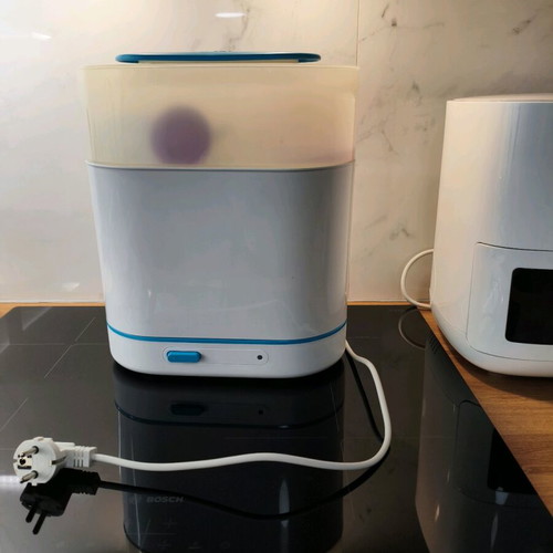 Phillips Avent sterilizer like new with free warmer