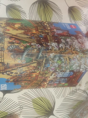 Puzzle 1500 pieces HEYE like new