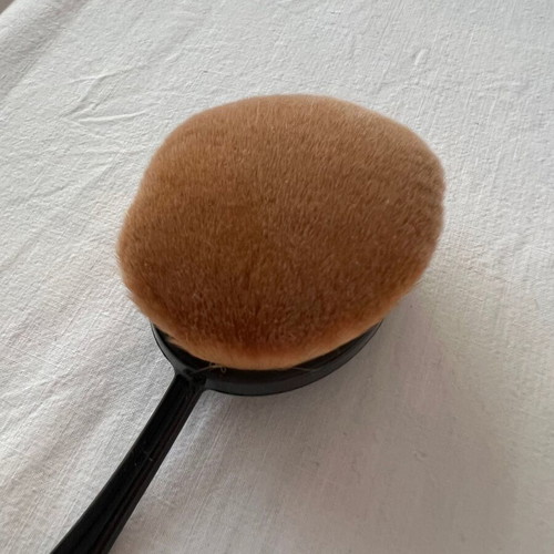 Oval makeup brush new