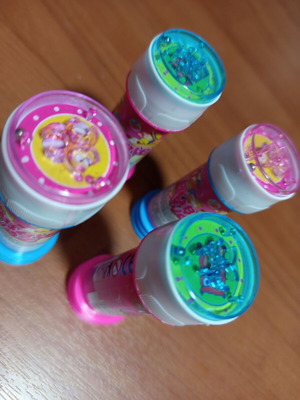 Bubble wands set with dinosaur handles, 9 pieces