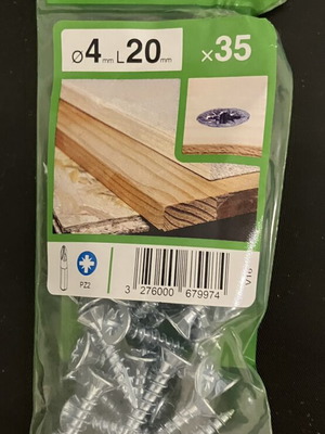 Screws new, pack of 34