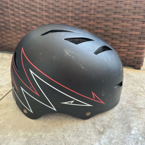 Winter sports helmet used