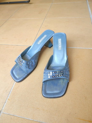 Sandals used turquoise with low heel size 39