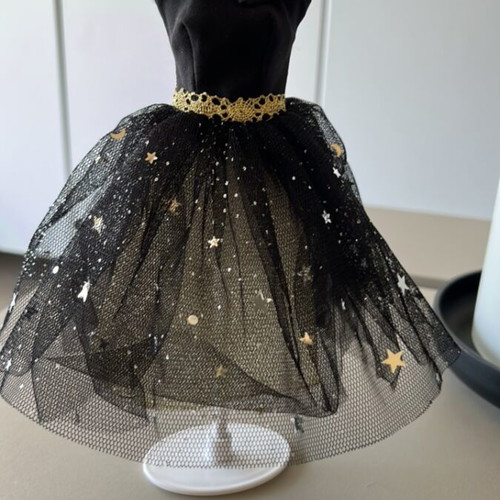 Doll dress like new