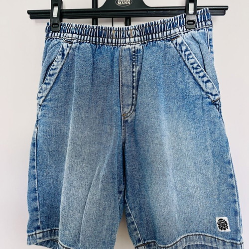 Shorts and t-shirts like new, set of 2 shorts and 3 t-shirts for girls 12-14 years