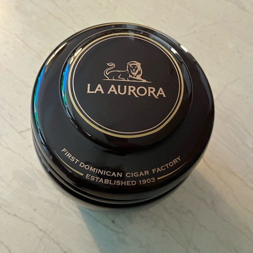 La Aurora Preferidos Hors d’Age 2018 collectible cigar humidor like new