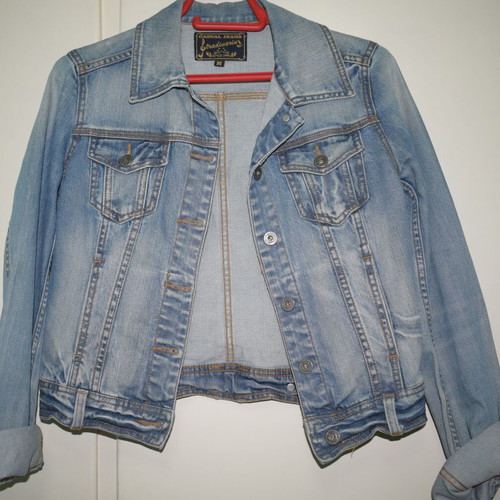 Stradivarius women's denim jacket used, size Medium, blue