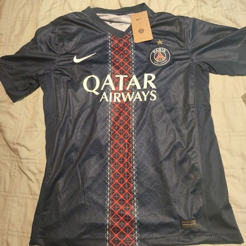 Paris Saint Germain jersey new, size Large