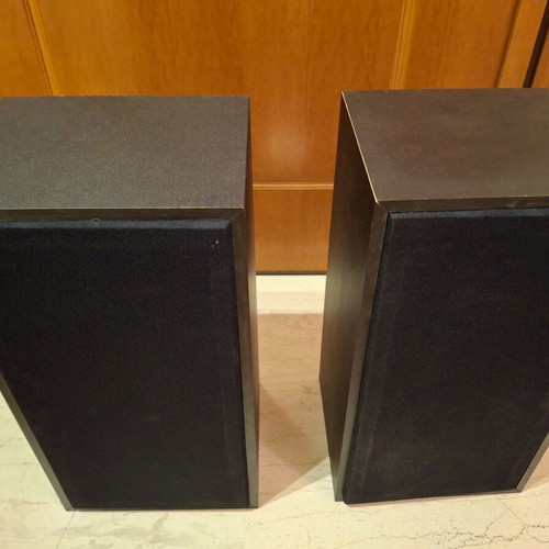 Speaker boxes like new, set of 2, wooden with black fabric