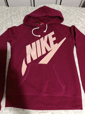 Nike women's hoodie burgundy like new