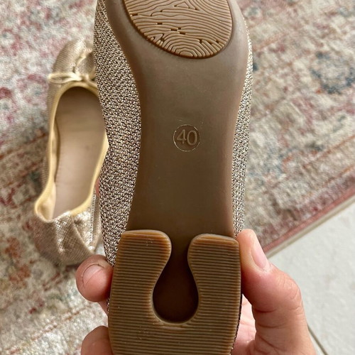 Exe ballerinas size 40 gold-silver like new