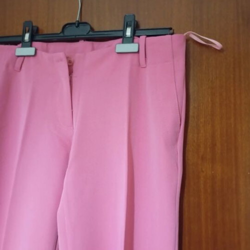 Paranoia pink pants size M like new
