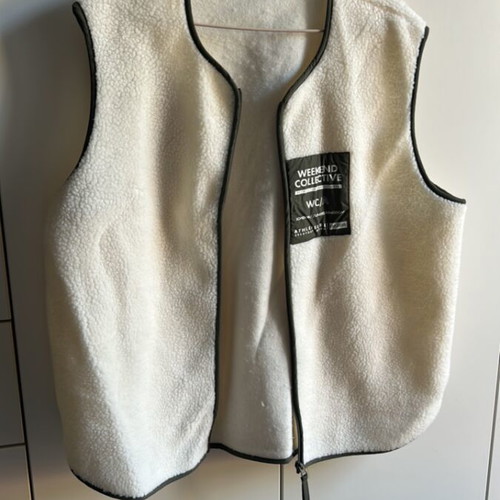 Fur boucle vest Asos M/L, like new, cream with green trim