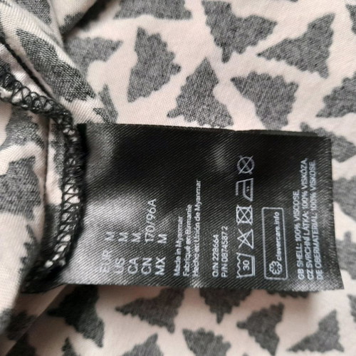 H&M shirt used, size M, black patterned
